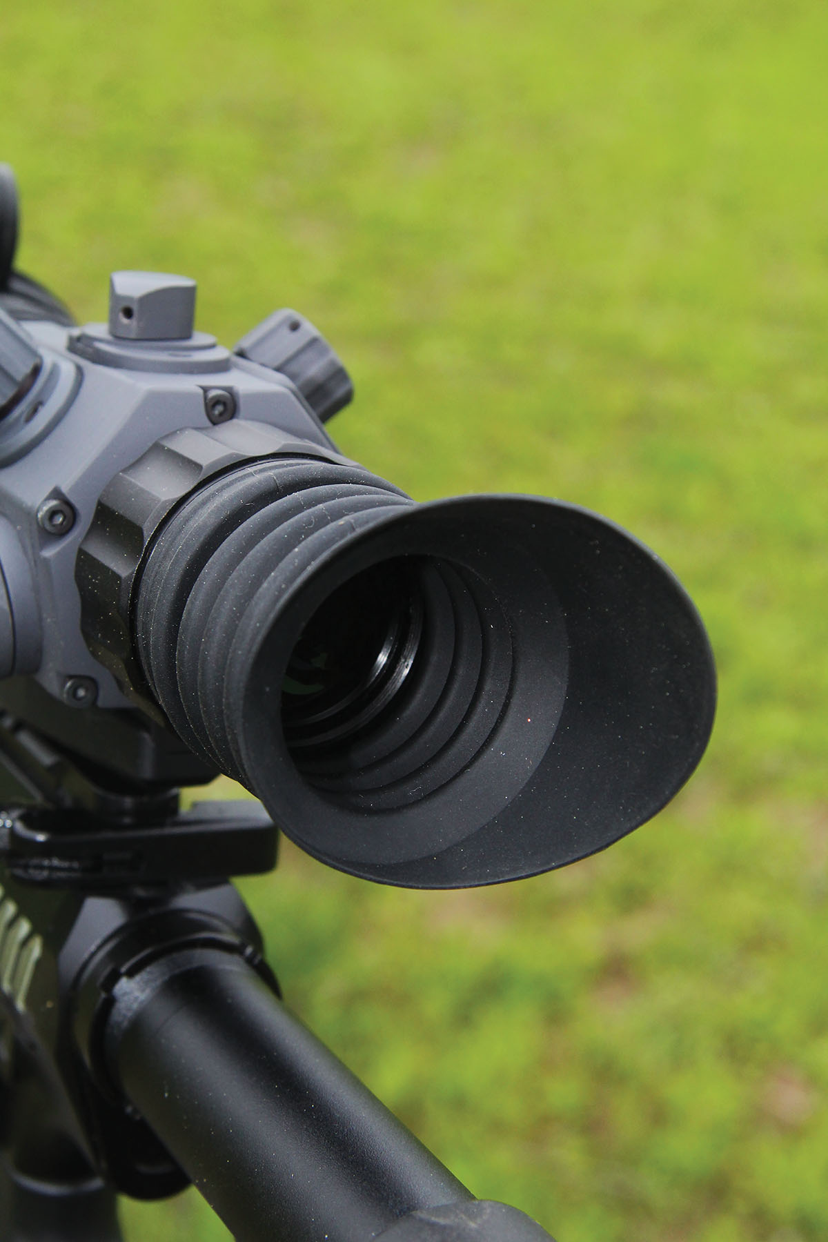 The rubber, accordion-style eye-piece helps nighttime hunters maintain what military folk call light discipline, meaning hogs or predators won’t be spooked by light bleed-over from the AMOLED display screen.
